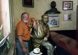Clay and Hemingway in La Floridita